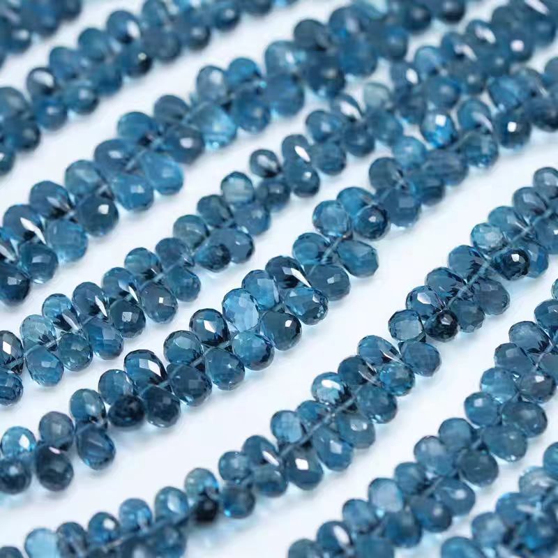 Goutte de topaze bleue de lond - Jewelry Making London avis et prix